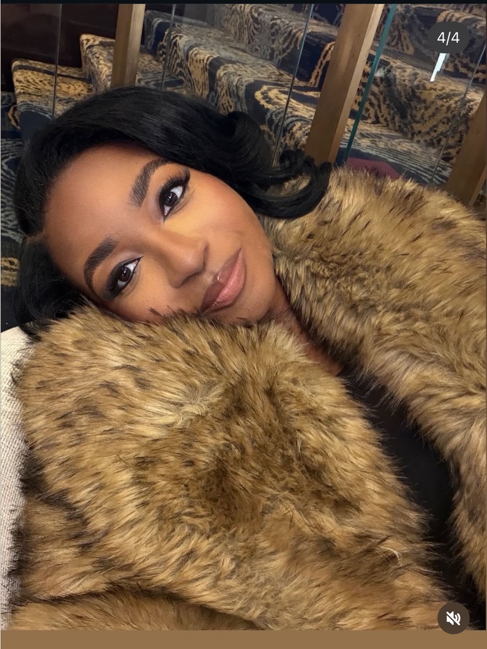 Monaco Cropped Fur - Picture 3 of 3